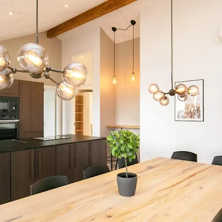 12 Person In Holiday home