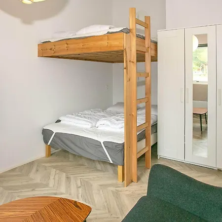 12 Person In Holiday home *