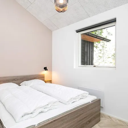 12 Person In Holiday home